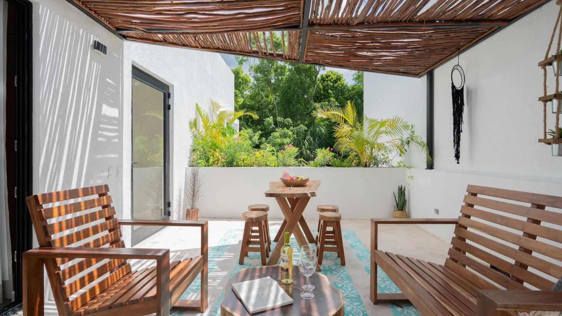 Casa Laura - Tulum - Private Townhome For 6 Guest - 3 Bedrooms - 5 Beds- Restaurant Walking Distance