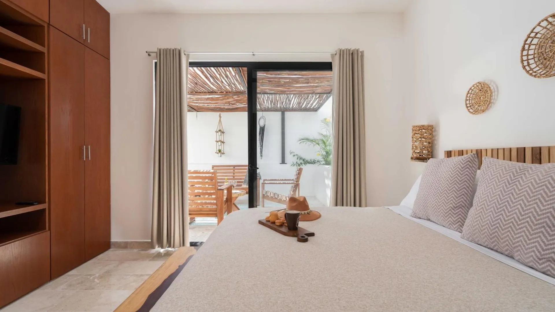 Apartmán Casa Laura - Tulum - Private Townhome For 6 Guest - 3 Bedrooms - 5 Beds- Restaurant Walking Distance