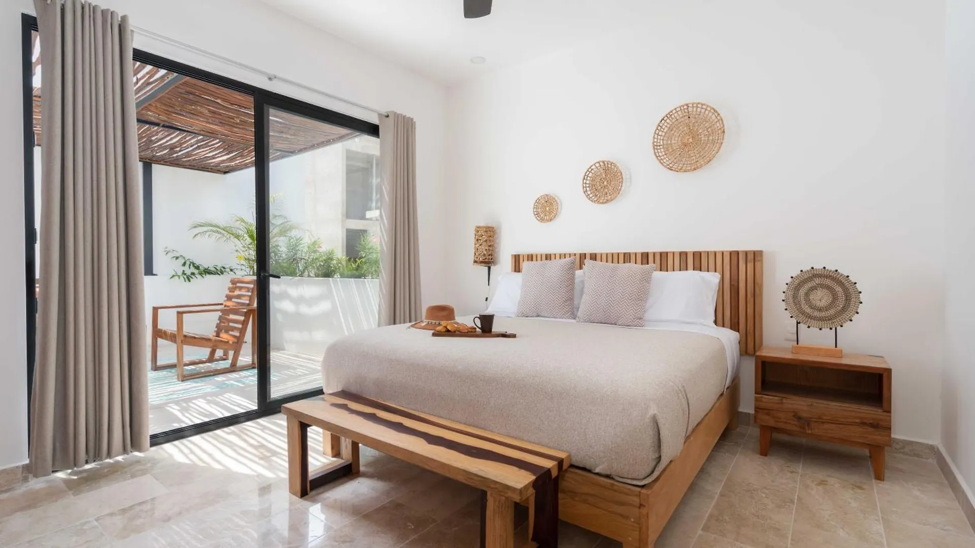Casa Laura - Tulum - Private Townhome For 6 Guest - 3 Bedrooms - 5 Beds- Restaurant Walking Distance Apartmán