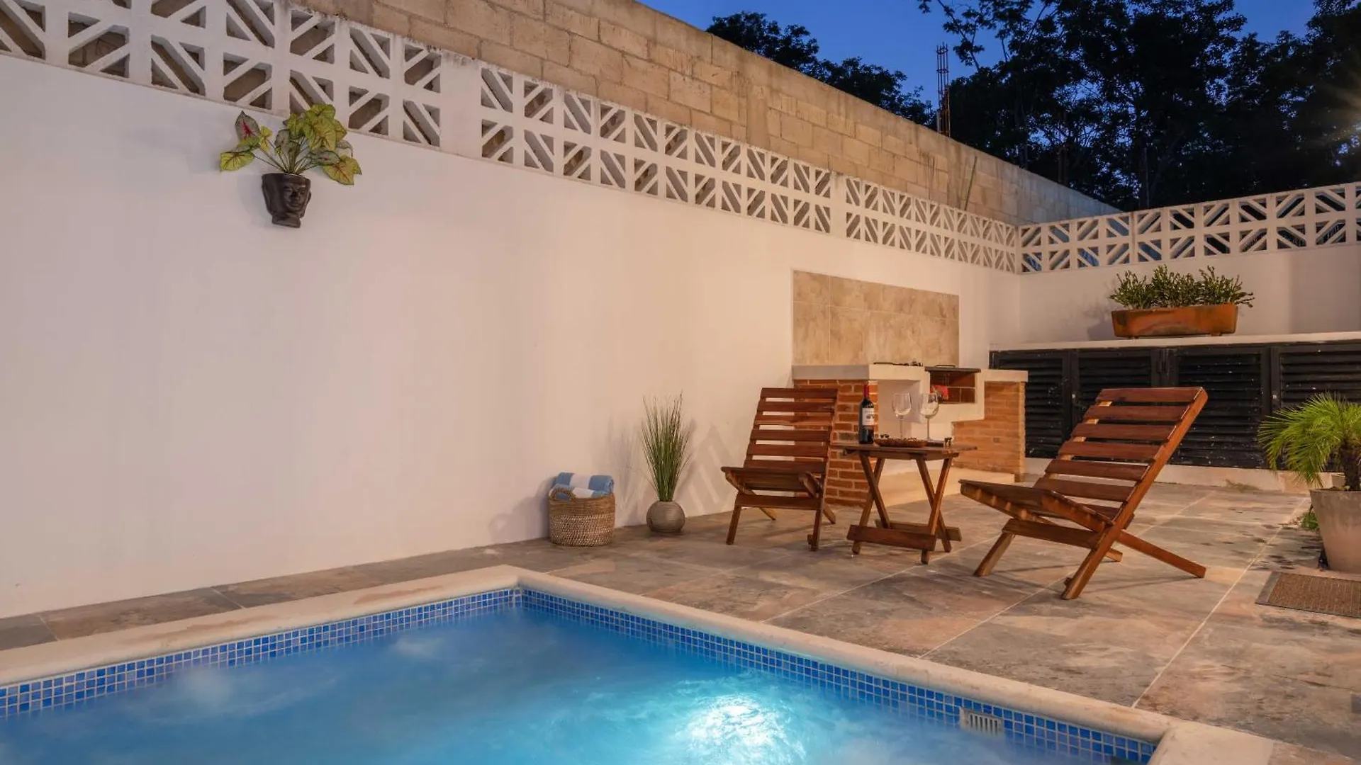 Apartment Casa Laura - Tulum - Private Townhome For 6 Guest - 3 Bedrooms - 5 Beds- Restaurant Walking Distance