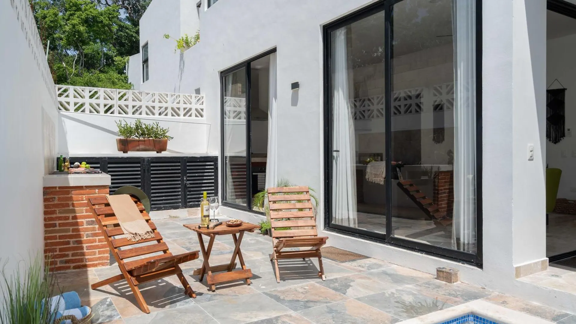 Casa Laura - Tulum - Private Townhome For 6 Guest - 3 Bedrooms - 5 Beds- Restaurant Walking Distance Apartment