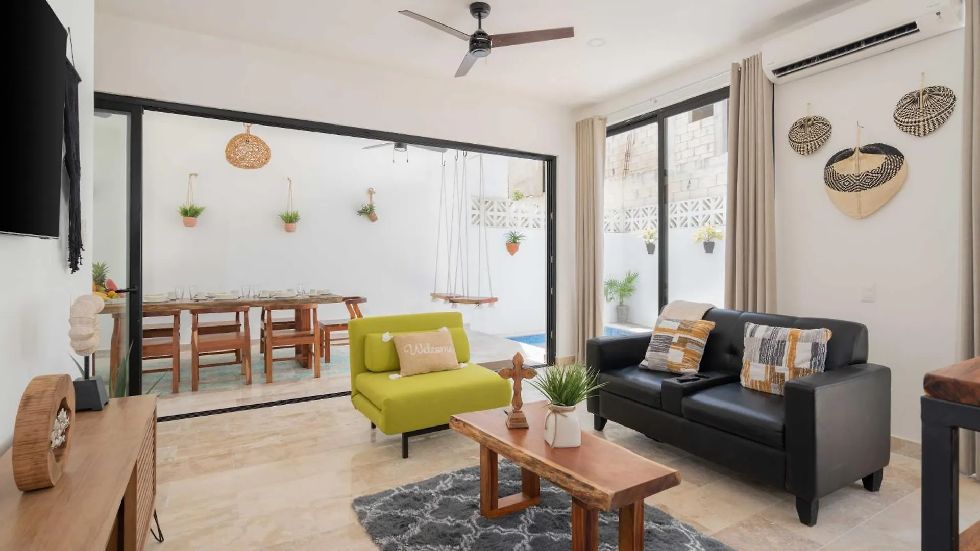 Casa Laura - Tulum - Private Townhome For 6 Guest - 3 Bedrooms - 5 Beds- Restaurant Walking Distance