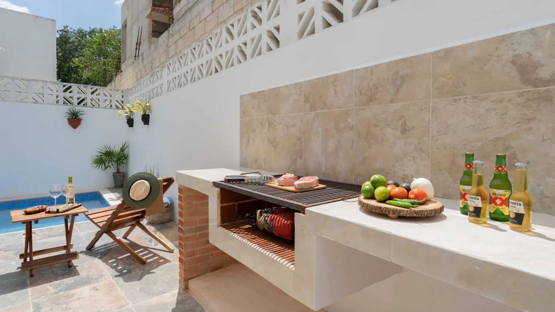 Apartment Casa Laura - Tulum - Private Townhome For 6 Guest - 3 Bedrooms - 5 Beds- Restaurant Walking Distance