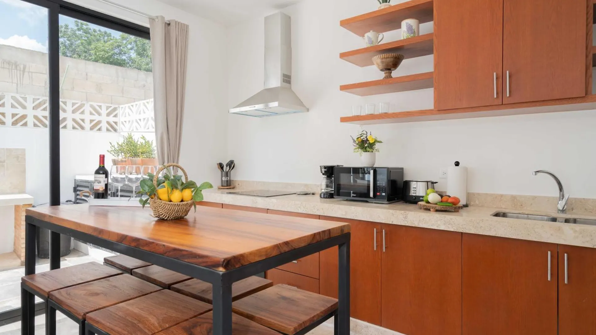Casa Laura - Tulum - Private Townhome For 6 Guest - 3 Bedrooms - 5 Beds- Restaurant Walking Distance Apartment