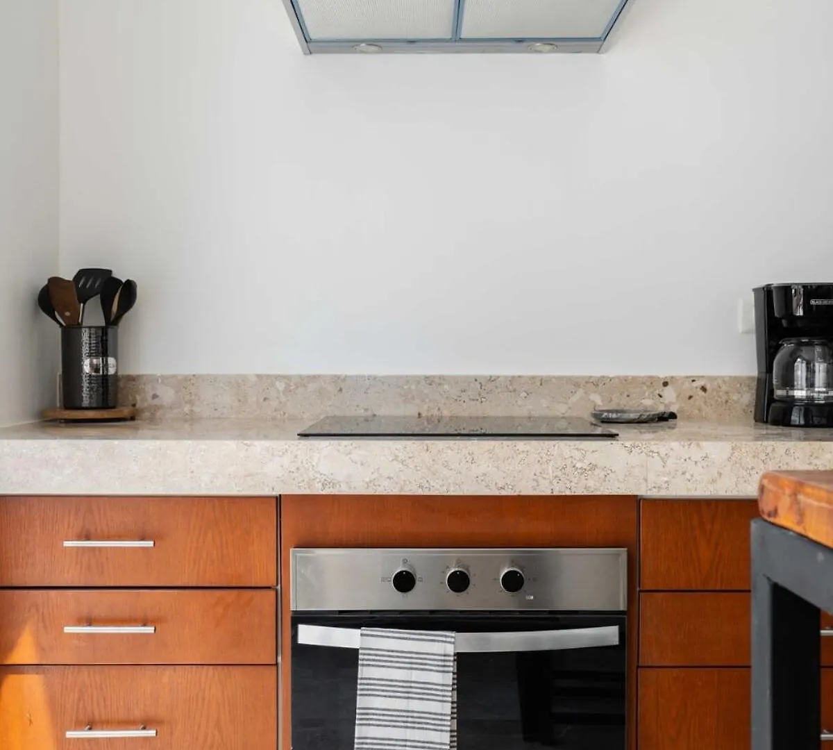 Casa Laura - Tulum - Private Townhome For 6 Guest - 3 Bedrooms - 5 Beds- Restaurant Walking Distance 0*,